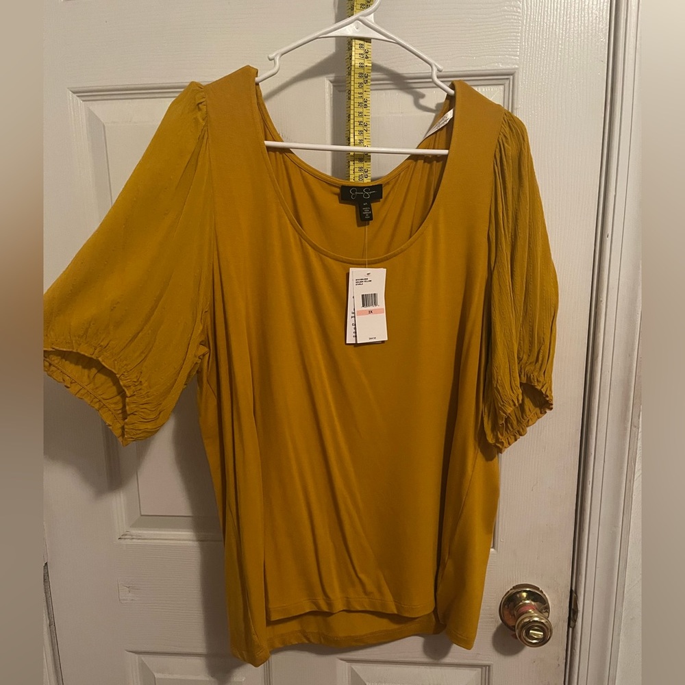 Jessica Simpson top